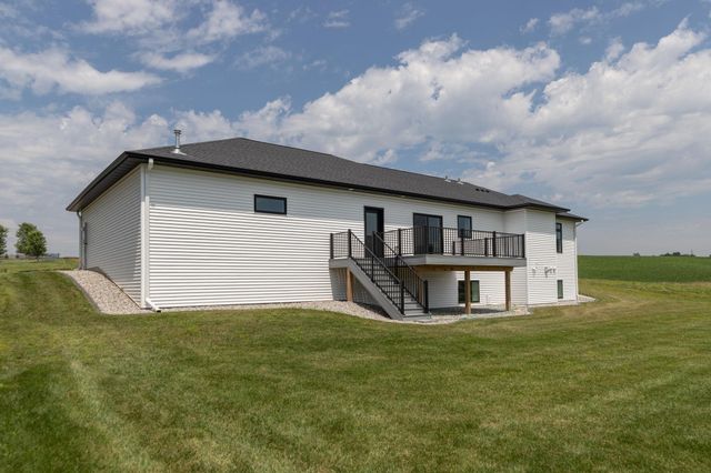 416 Brubaker Drive, Saint Charles, MN 55972