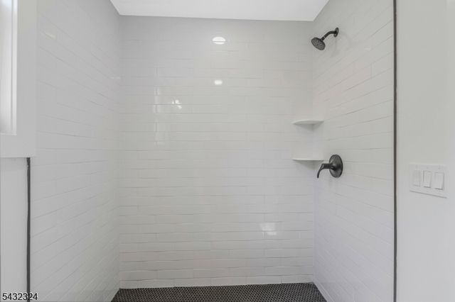 524 Lehigh St, Hillside Twp., NJ 07205