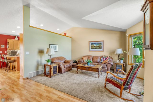 4427 10th Street N, Fargo, ND 58102