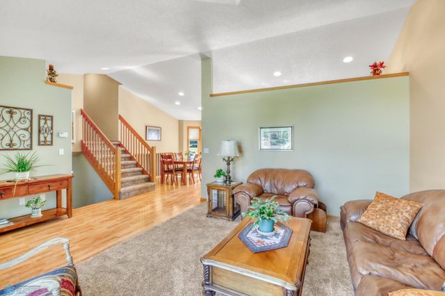 4427 10th Street N, Fargo, ND 58102