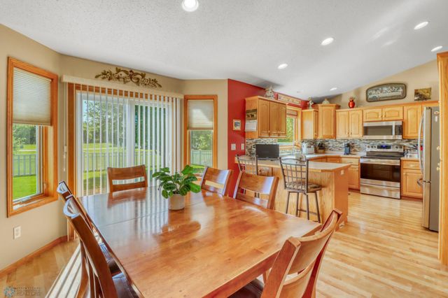 4427 10th Street N, Fargo, ND 58102