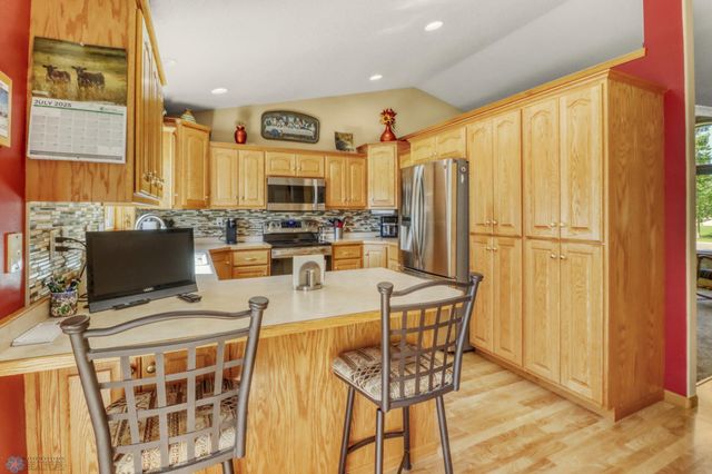 4427 10th Street N, Fargo, ND 58102