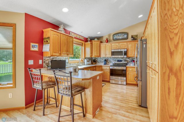 4427 10th Street N, Fargo, ND 58102