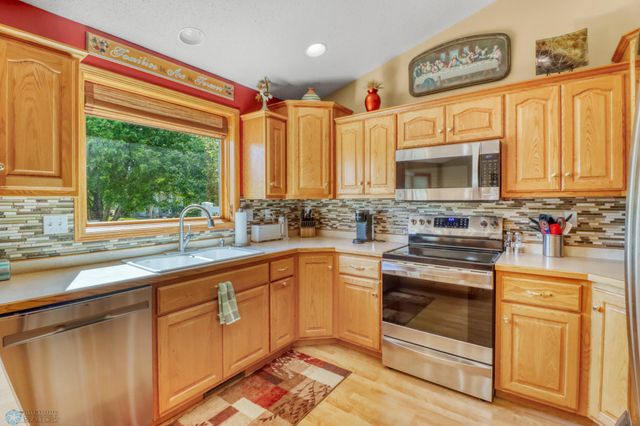 4427 10th Street N, Fargo, ND 58102