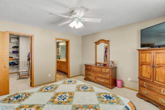 4427 10th Street N, Fargo, ND 58102