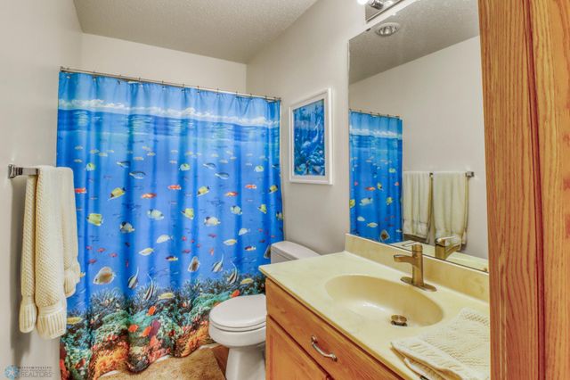 4427 10th Street N, Fargo, ND 58102