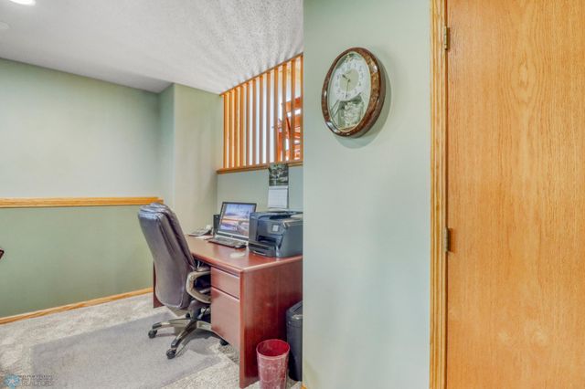 4427 10th Street N, Fargo, ND 58102