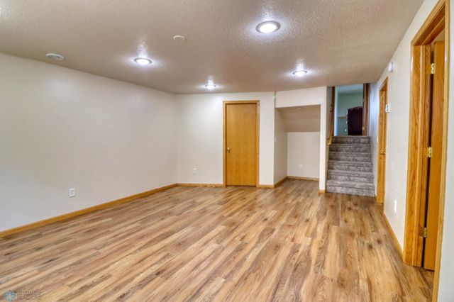 4427 10th Street N, Fargo, ND 58102