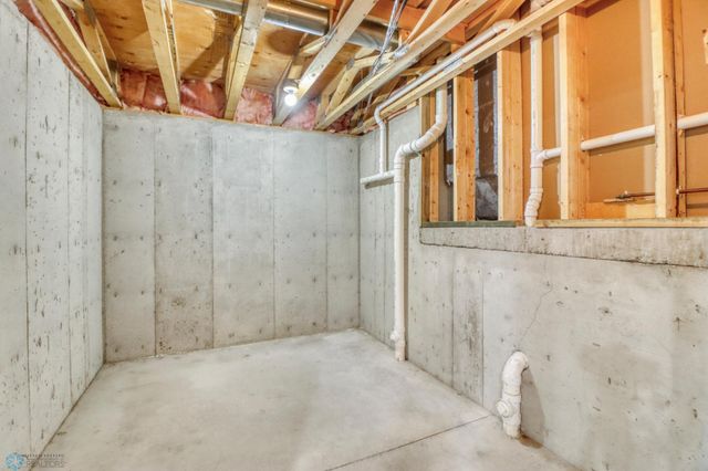 4427 10th Street N, Fargo, ND 58102