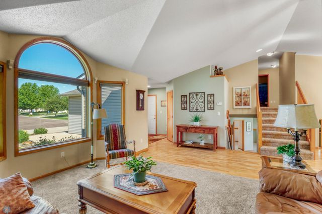 4427 10th Street N, Fargo, ND 58102