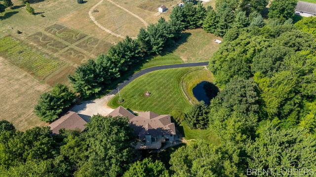 9774 68th Avenue, Allendale Twp, MI 49401