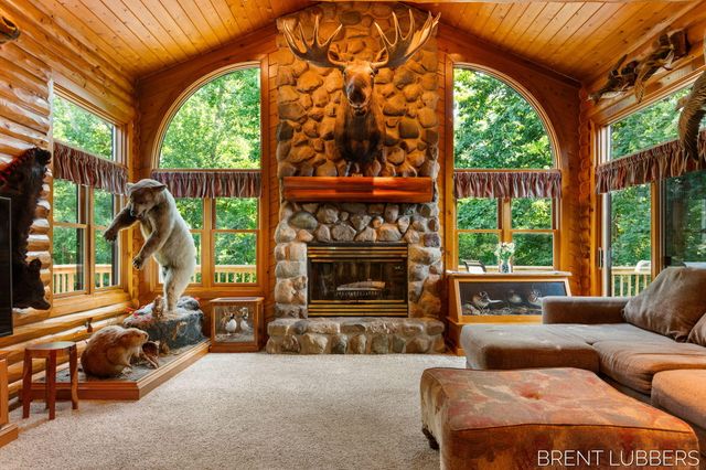 9774 68th Avenue, Allendale Twp, MI 49401