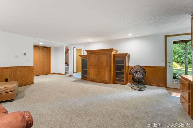 9774 68th Avenue, Allendale Twp, MI 49401