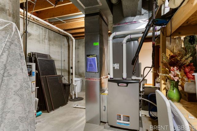 9774 68th Avenue, Allendale Twp, MI 49401