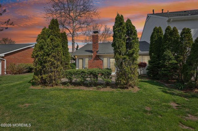 9 Dogwood Court, Spring Lake Heights, NJ 07762
