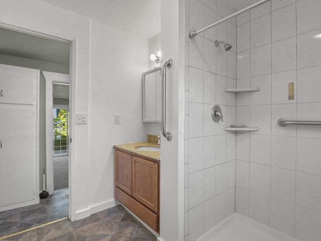 1021 E Nebraska Ave, Spokane, WA 99208