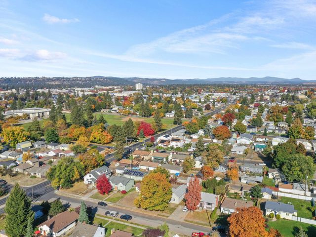 1021 E Nebraska Ave, Spokane, WA 99208