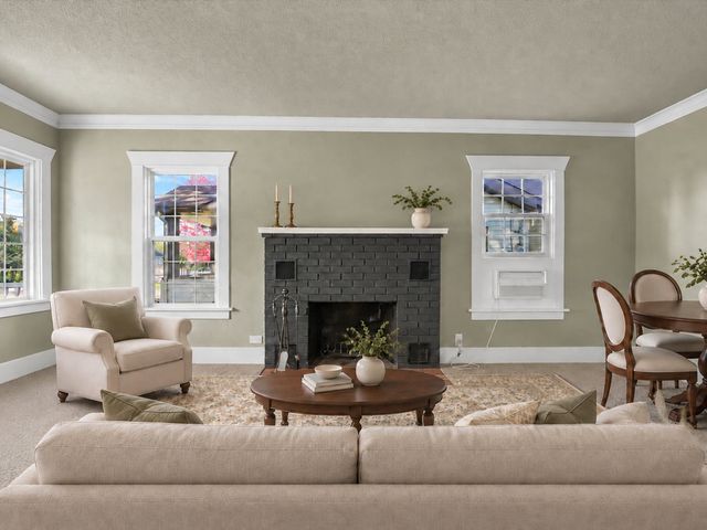 1021 E Nebraska Ave, Spokane, WA 99208