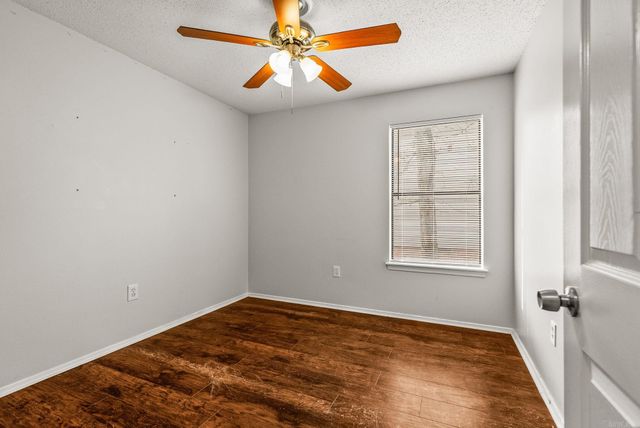 40 Oakridge, Maumelle, AR 72113