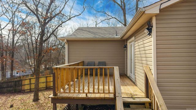 40 Oakridge, Maumelle, AR 72113