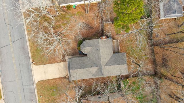 40 Oakridge, Maumelle, AR 72113