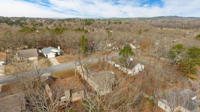 40 Oakridge, Maumelle, AR 72113