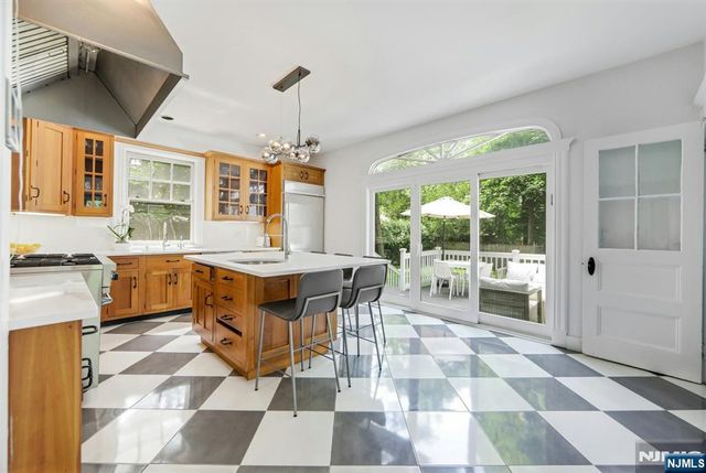78 Franklin Street, Englewood, NJ 07631