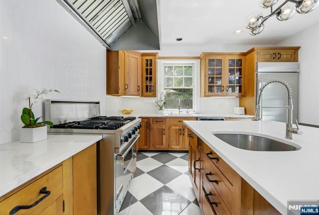 78 Franklin Street, Englewood, NJ 07631