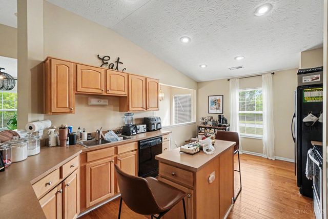 5418 Scarletoak Drive, Cincinnati, OH 45239