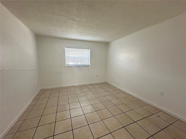 1008 NW 45th Ave 04, Miami, FL 33126