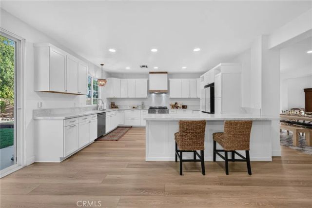 34782 Grotto Hills Drive, Winchester, CA 92596