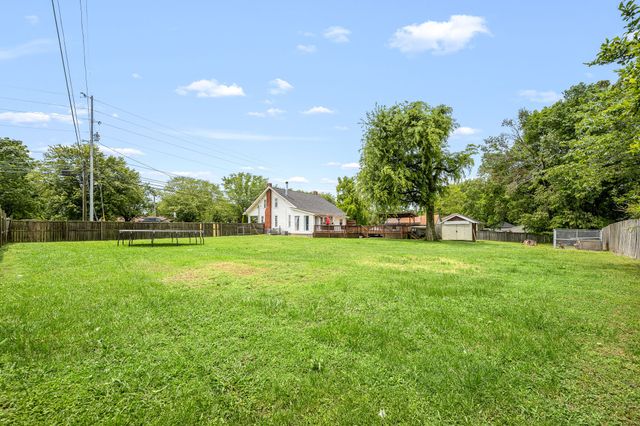 634 Hwy 52, E, Portland, TN 37148