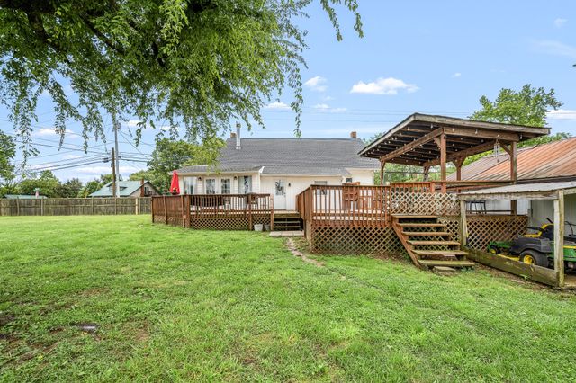 634 Hwy 52, E, Portland, TN 37148