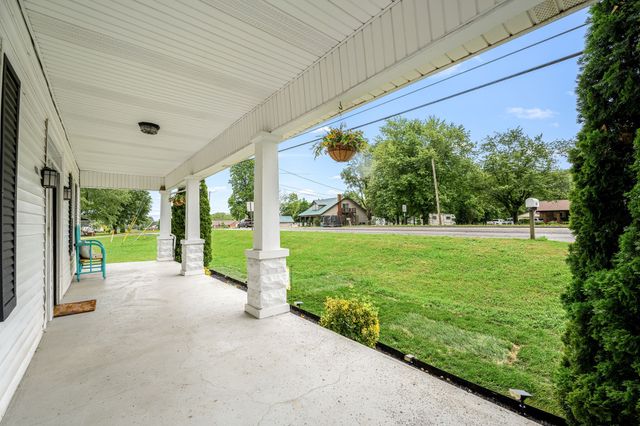 634 Hwy 52, E, Portland, TN 37148