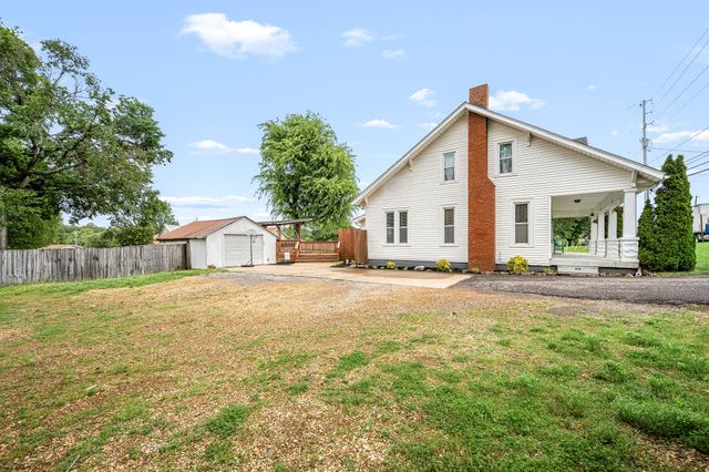 634 Hwy 52, E, Portland, TN 37148