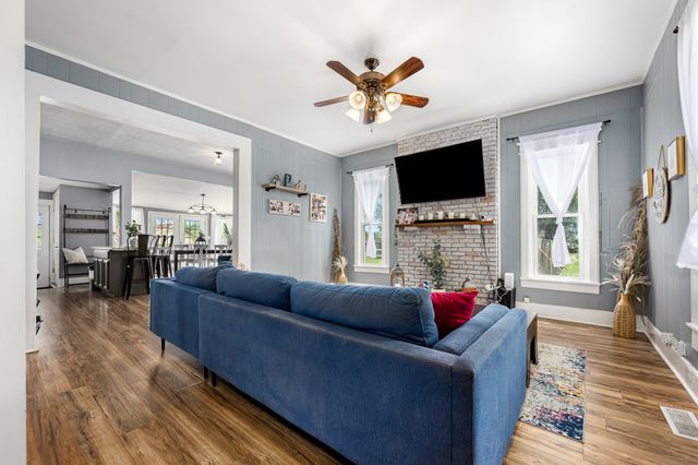 634 Hwy 52, E, Portland, TN 37148