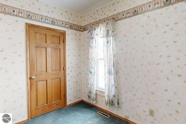 8797 E Walton Road, Shepherd, MI 48883