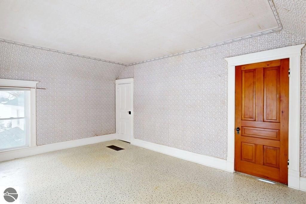 Image 19 of property listing at 8797 E Walton Road, Shepherd, MI 48883