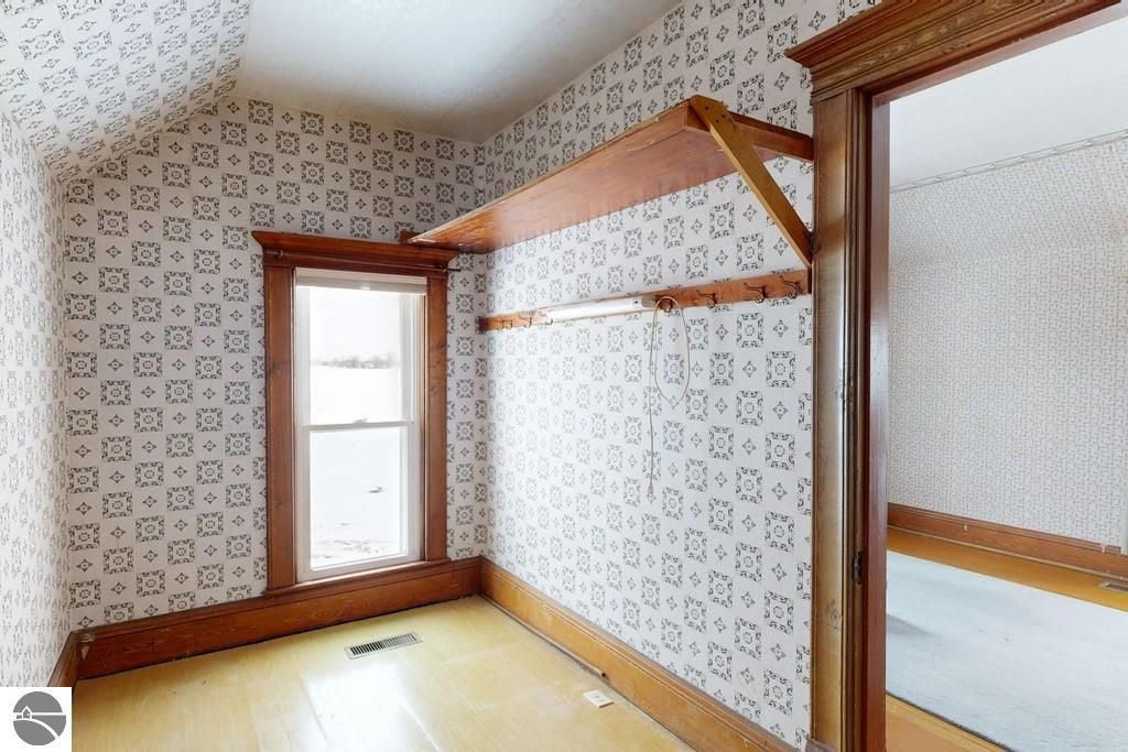 Image 21 of property listing at 8797 E Walton Road, Shepherd, MI 48883