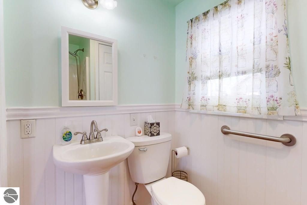 Image 27 of property listing at 8797 E Walton Road, Shepherd, MI 48883