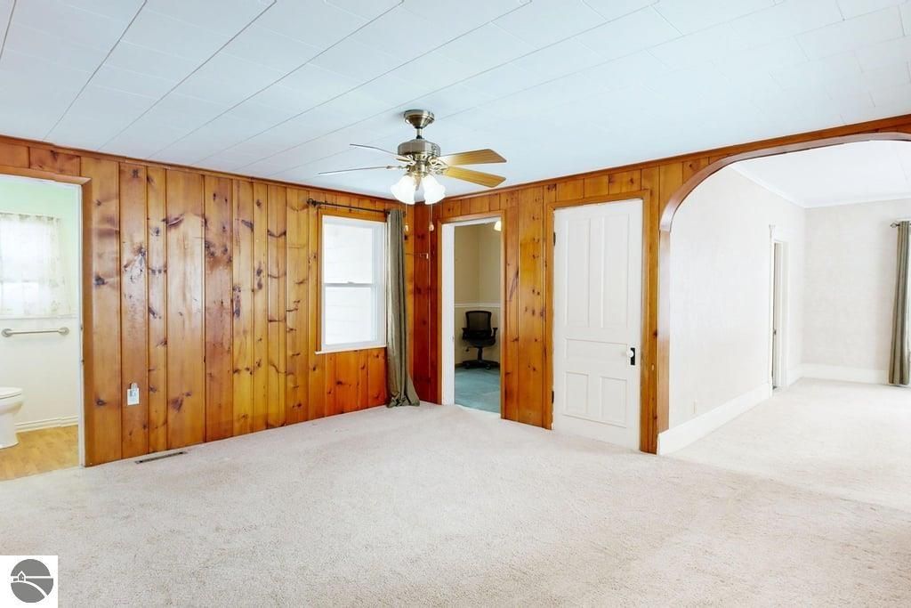 Image 6 of property listing at 8797 E Walton Road, Shepherd, MI 48883