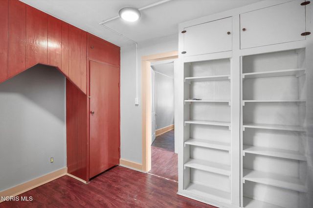 1409 N Huron Street, Toledo, OH 43604