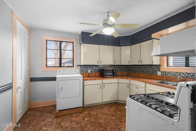 1409 N Huron Street, Toledo, OH 43604