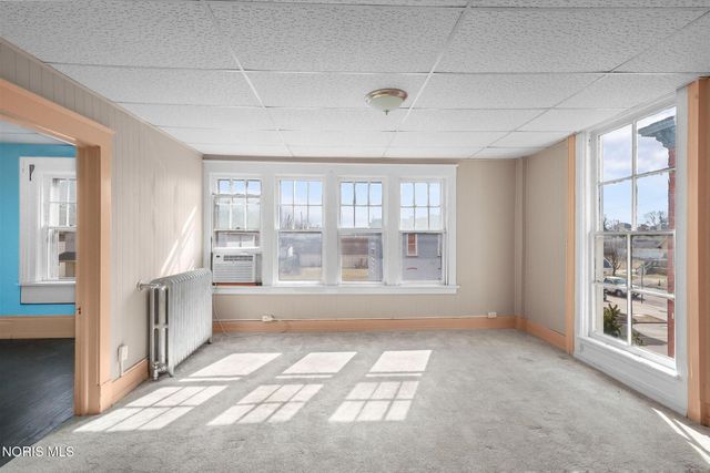 1409 N Huron Street, Toledo, OH 43604