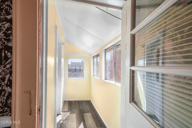 1409 N Huron Street, Toledo, OH 43604