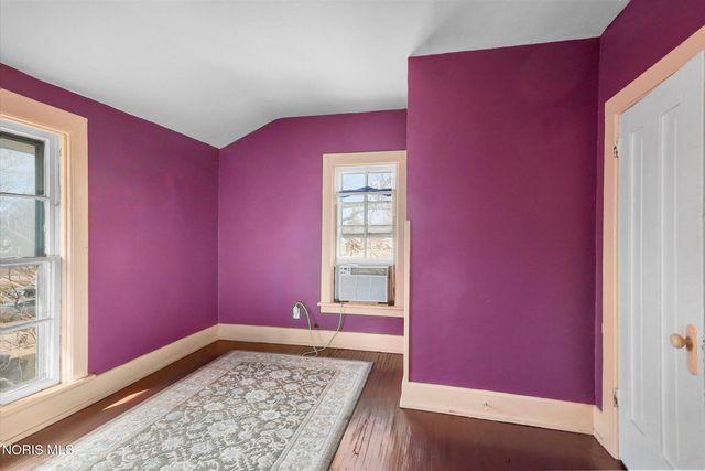 1409 N Huron Street, Toledo, OH 43604