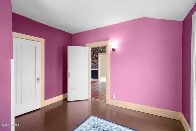 1409 N Huron Street, Toledo, OH 43604