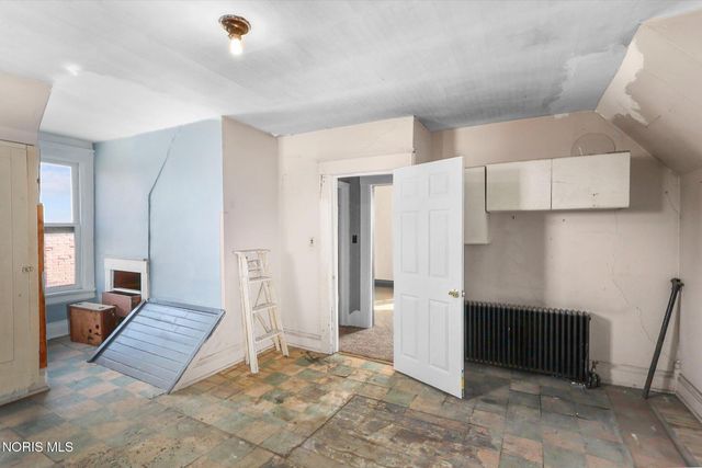 1409 N Huron Street, Toledo, OH 43604