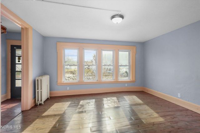 1409 N Huron Street, Toledo, OH 43604