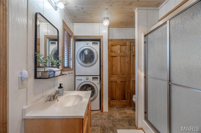 1750 Turrach Ridge, Innsbrook, MO 63390